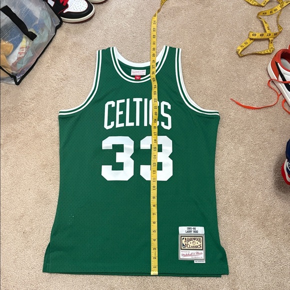 Mitchell & Ness Larry Bird Home Boston Celtics Jersey Men's Medium - Picture 8 of 8